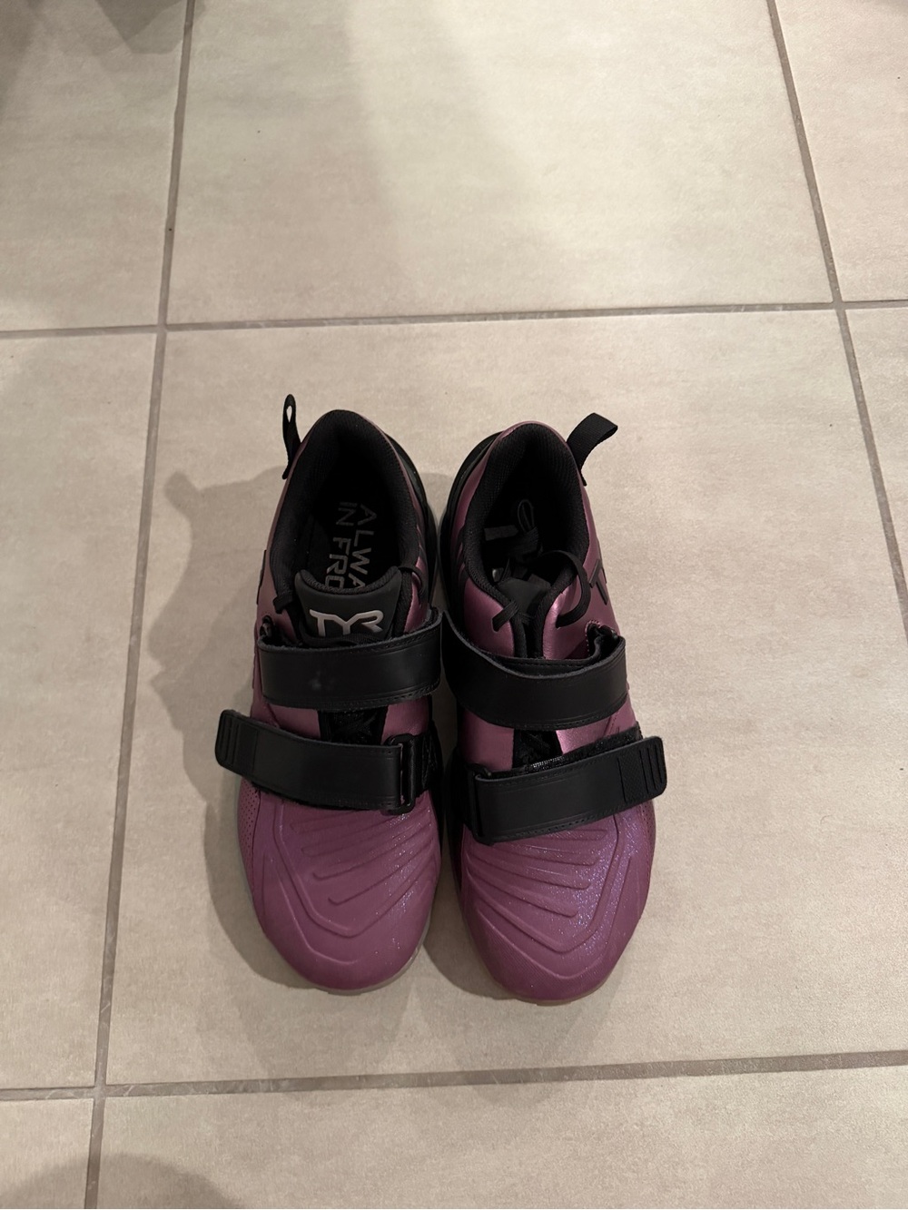 TYR L-2 Lifters sz 10.5M